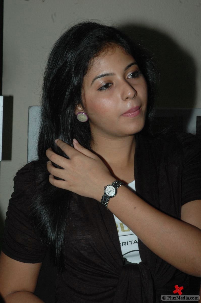 Anjali (Actress) - Engeyum Eppothu Premiere Show Pictures | Picture 76799